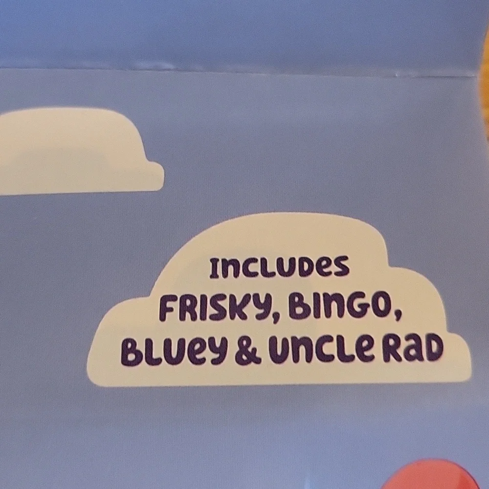 Bluey & Family Wedding Time Frisky & Uncle Rad & Bluey & Bingo Figures - Picture 2 of 4